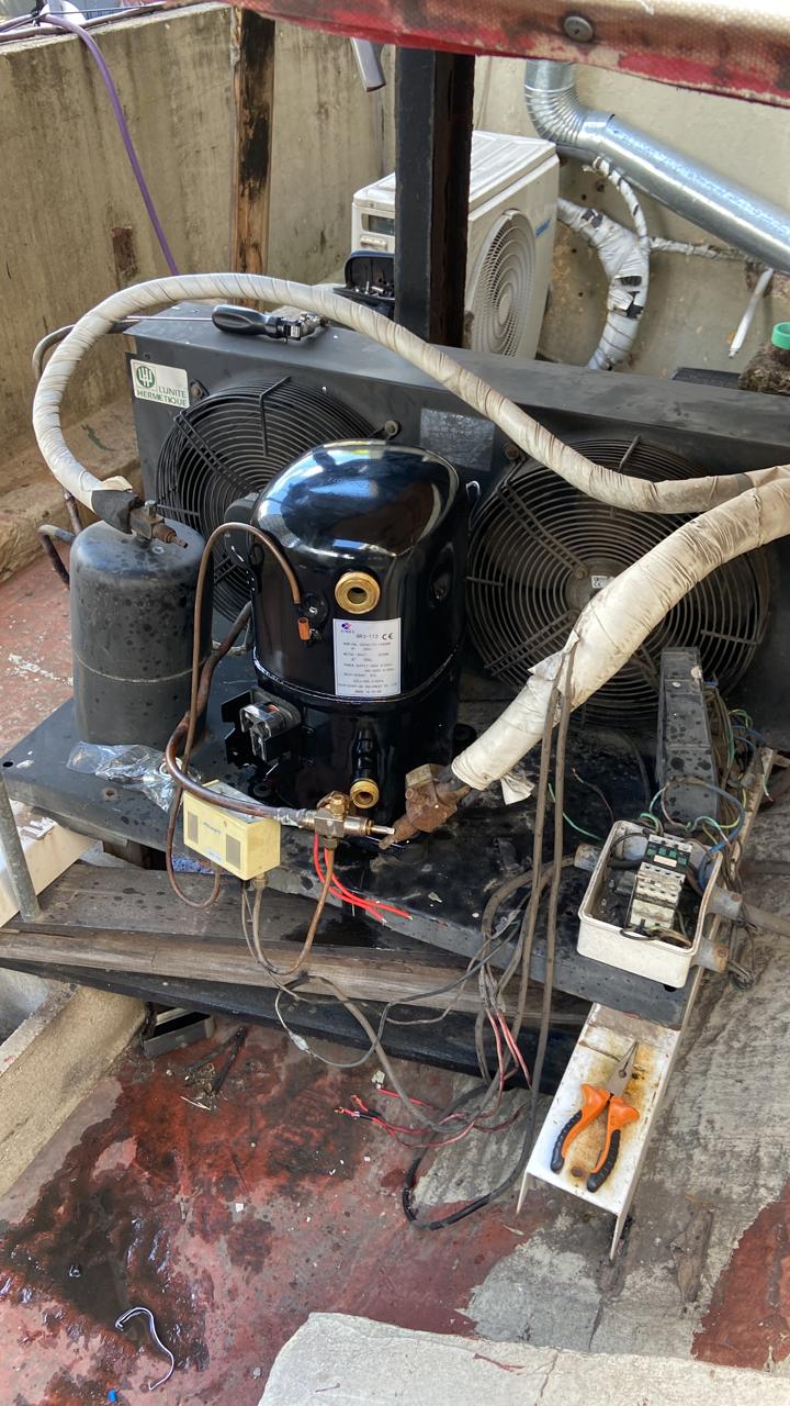 Diagnóstico de motocompresor y recarga de gas refrigerante